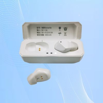 Automatische Wiederaufladbare Hörgeräte zur Unterdrückung von Echo und zur Verstärkung der Sprache